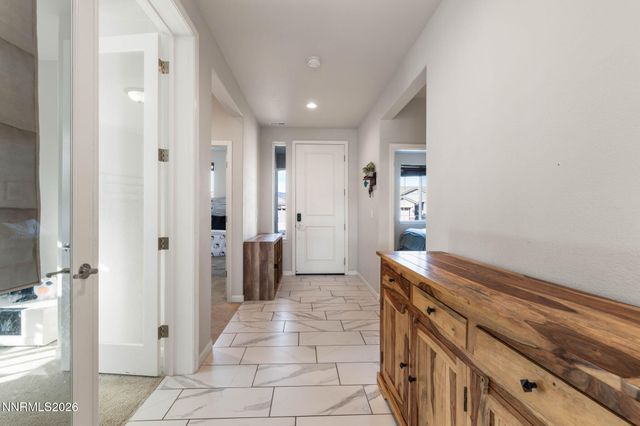 531 Stonehaven Court, Dayton, NV 89403