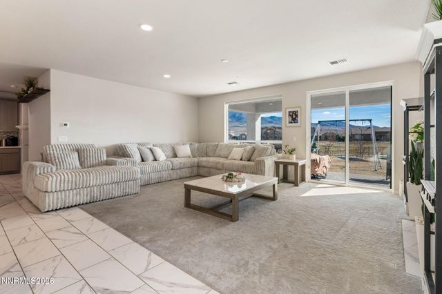 531 Stonehaven Court, Dayton, NV 89403