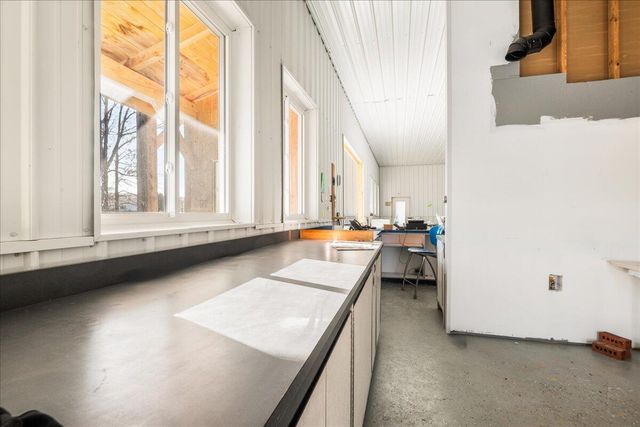 1447 KY-1228, East Bernstadt, KY 40729