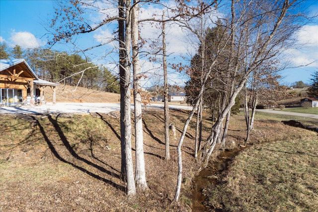 1447 KY-1228, East Bernstadt, KY 40729