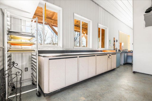 1447 KY-1228, East Bernstadt, KY 40729