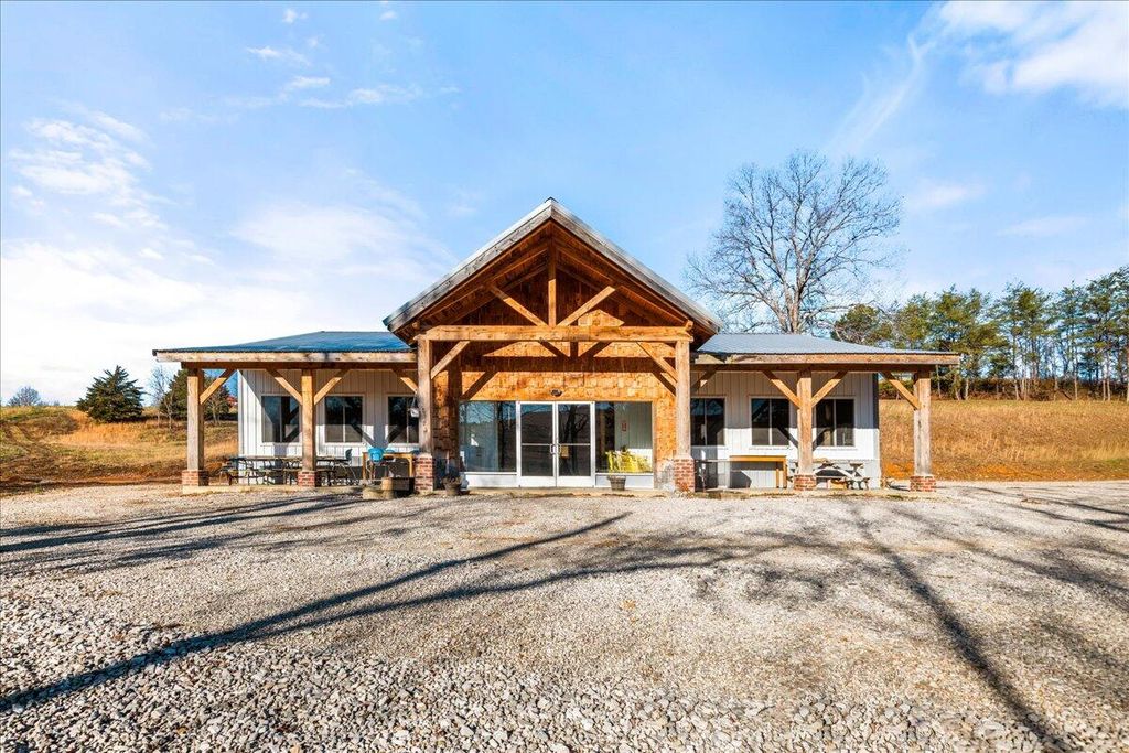 1447 KY-1228, East Bernstadt, KY 40729