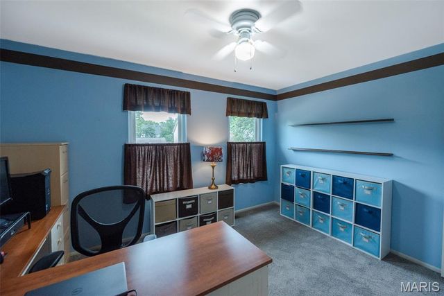 231 Oakbriar Farm Drive, Ballwin, MO 63021