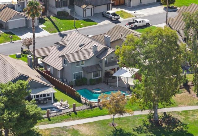 2216 Colonial Ct, Discovery Bay, CA 94505
