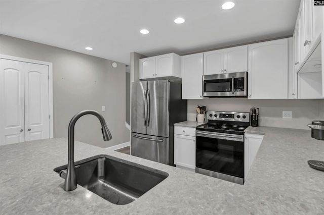 301 Harbor Heights Drive 6D, Lexington, SC 29072