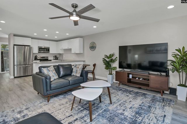 301 Harbor Heights Drive 6D, Lexington, SC 29072