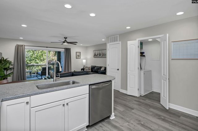 301 Harbor Heights Drive 6D, Lexington, SC 29072