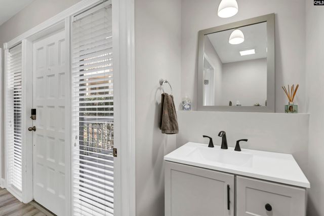 301 Harbor Heights Drive 6D, Lexington, SC 29072