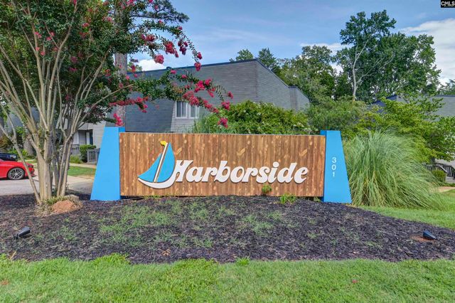 301 Harbor Heights Drive 6D, Lexington, SC 29072