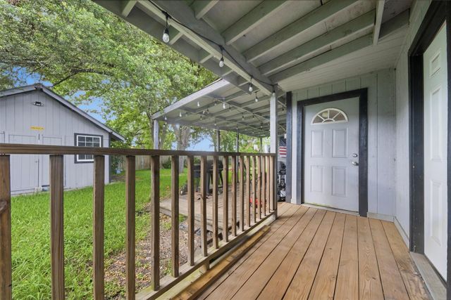 1103 James Street, Deer Park, TX 77536