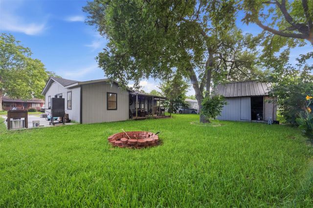 1103 James Street, Deer Park, TX 77536