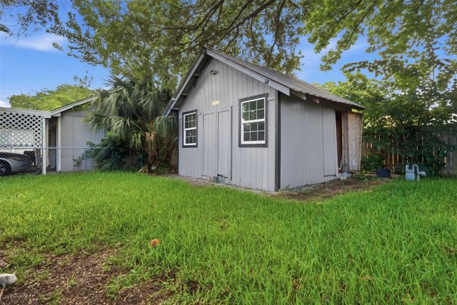 1103 James Street, Deer Park, TX 77536
