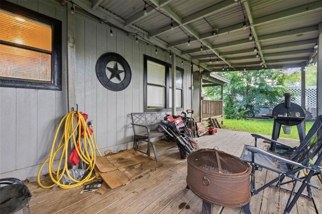 1103 James Street, Deer Park, TX 77536