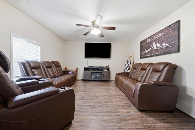 1103 James Street, Deer Park, TX 77536