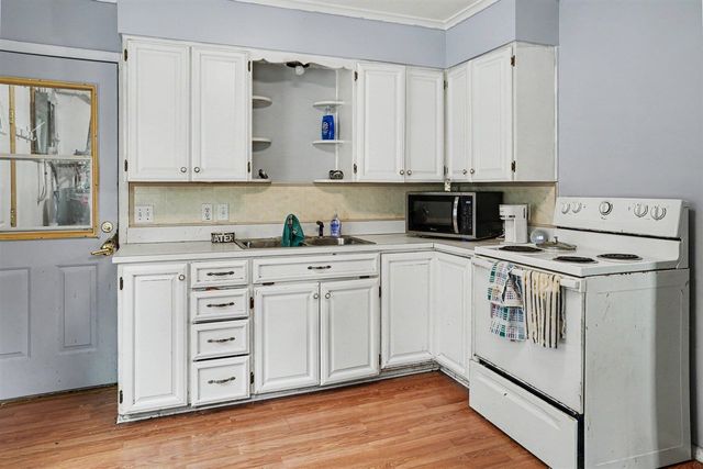 4026 Rivington Street, Kalamazoo, MI 49008