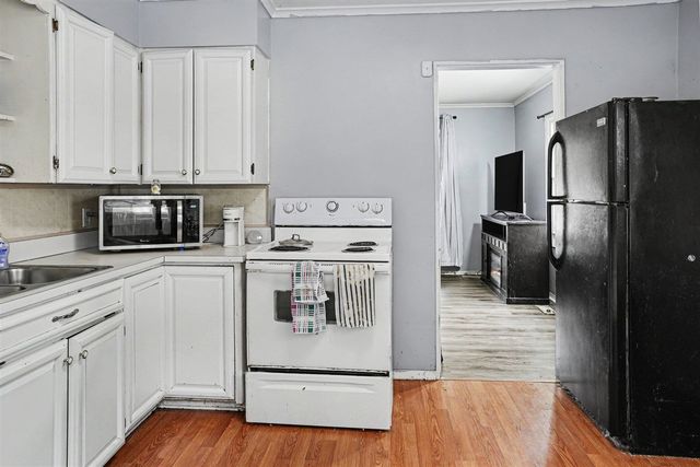 4026 Rivington Street, Kalamazoo, MI 49008