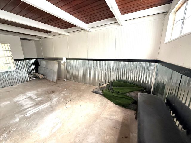 7208 N OLA AVENUE, Tampa, FL 33604