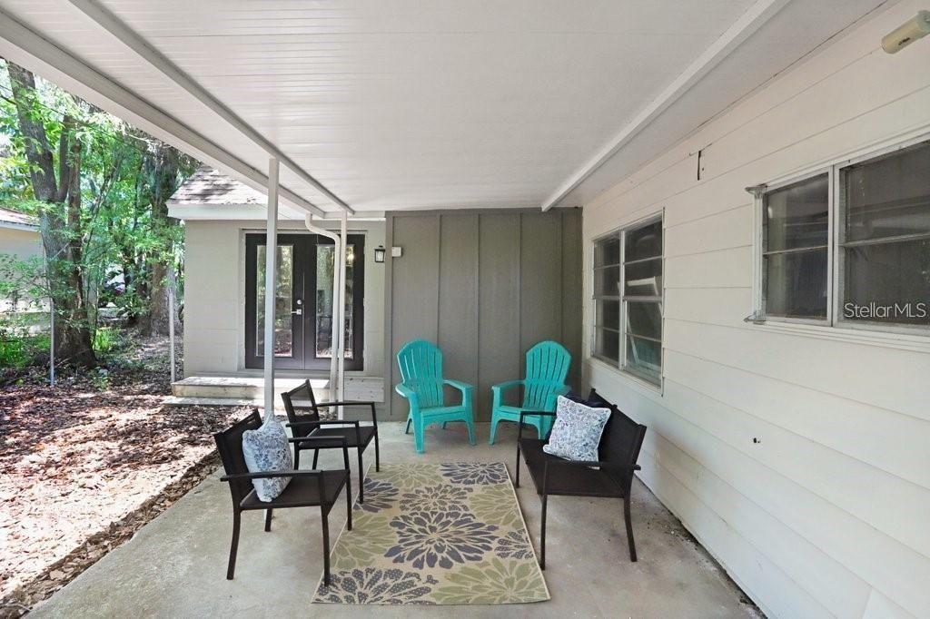 Image 17 of property listing at 7208 N OLA AVENUE, Tampa, FL 33604