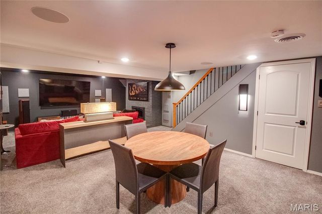 4805 Chateau Drive, Godfrey, IL 62035