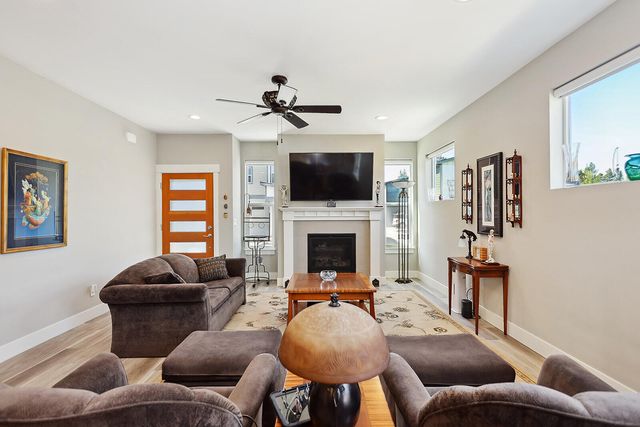 1250 29th Street, Hood River, OR 97031