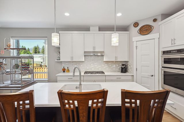 1250 29th Street, Hood River, OR 97031