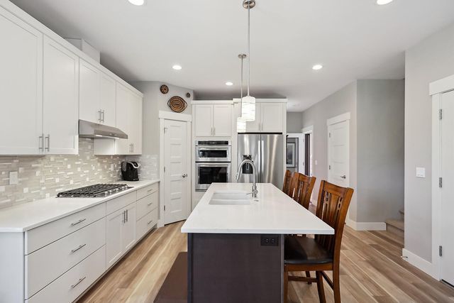 1250 29th Street, Hood River, OR 97031