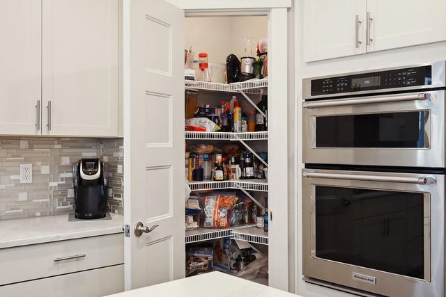 1250 29th Street, Hood River, OR 97031