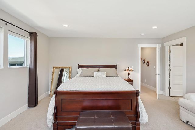 1250 29th Street, Hood River, OR 97031