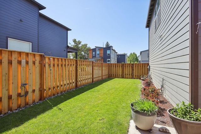 1250 29th Street, Hood River, OR 97031