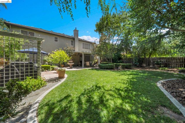 4247 Christopher Michael Ct, Tracy, CA 95377