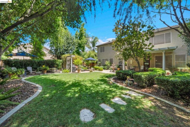 4247 Christopher Michael Ct, Tracy, CA 95377