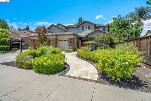 4247 Christopher Michael Ct, Tracy, CA 95377