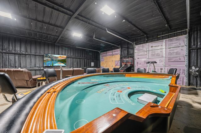 2731 Garrett Lane, China Spring, TX 76633