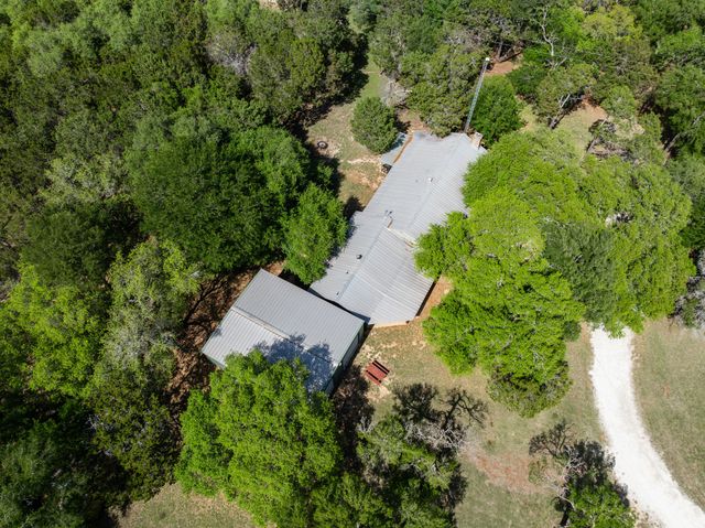 2731 Garrett Lane, China Spring, TX 76633