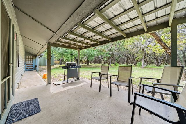 2731 Garrett Lane, China Spring, TX 76633