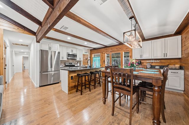 2731 Garrett Lane, China Spring, TX 76633
