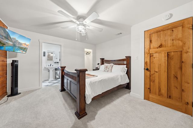 2731 Garrett Lane, China Spring, TX 76633