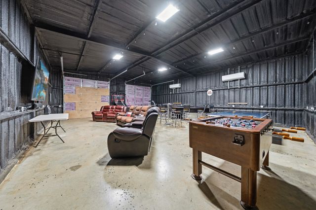 2731 Garrett Lane, China Spring, TX 76633