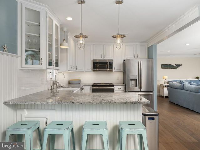 3 W 18TH ST, Barnegat Light, NJ 08006