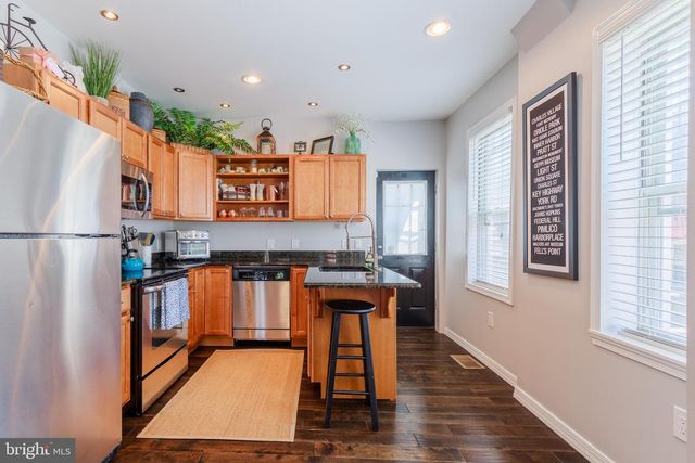 821 S EATON ST, Baltimore, MD 21224