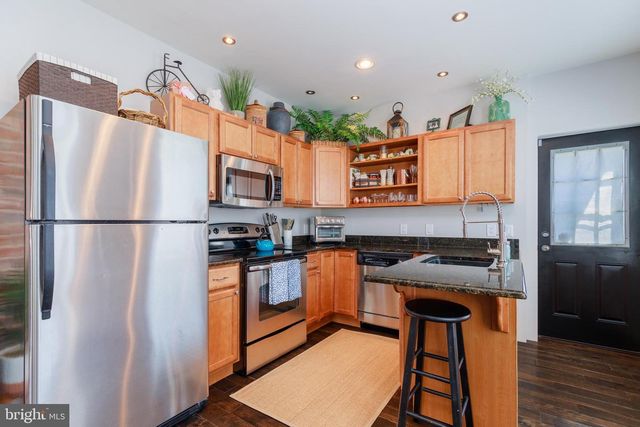 821 S EATON ST, Baltimore, MD 21224