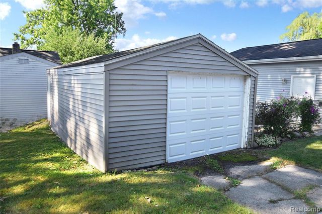 4181 Minnetonka Drive, Linden, MI 48451