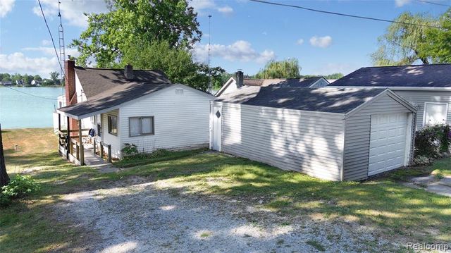 4181 Minnetonka Drive, Linden, MI 48451
