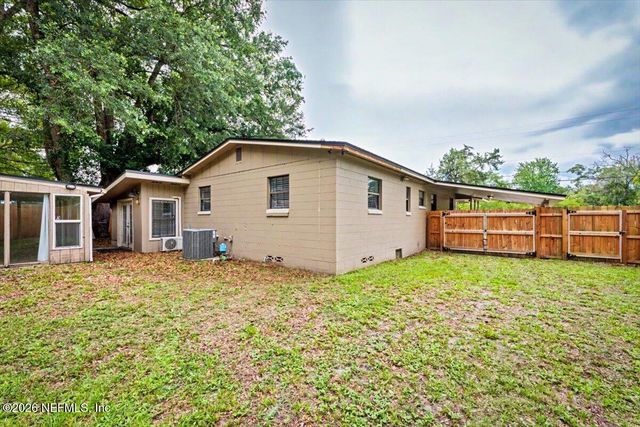 7835 FALCON Street, Jacksonville, FL 32244