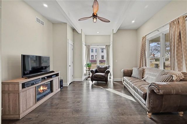 401 S Clay Street, Gallatin, MO 64640