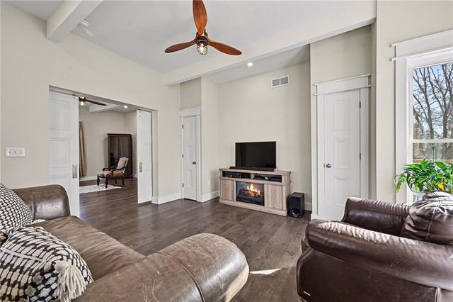 401 S Clay Street, Gallatin, MO 64640