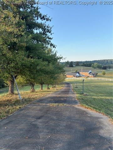 625 Otterbein Lane, Ripley, WV 25241