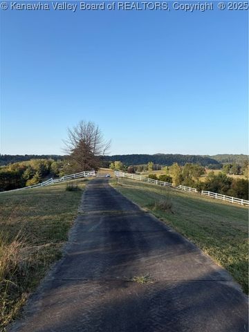 625 Otterbein Lane, Ripley, WV 25241