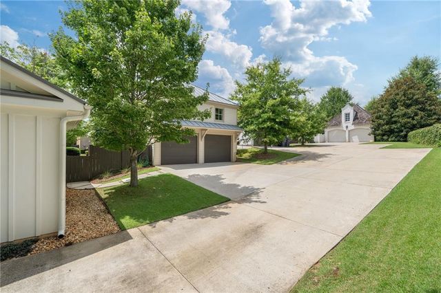 7011 Colfax Avenue, Cumming, GA 30040