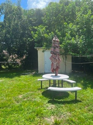 3100 NW 162nd St, Miami Gardens, FL 33054